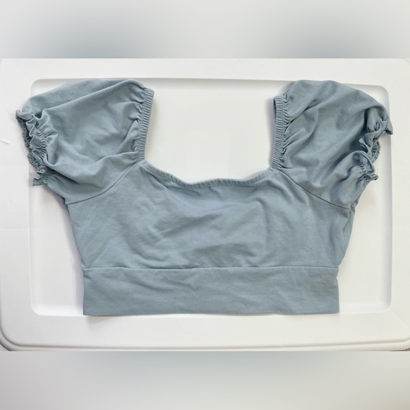 light blue top w/ puff sleeves - Picture 2 of 3